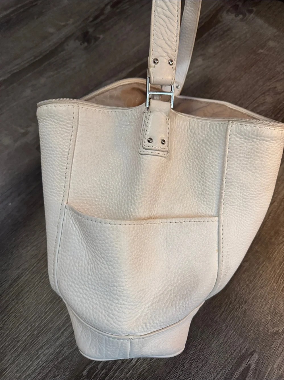 Fossil soft white